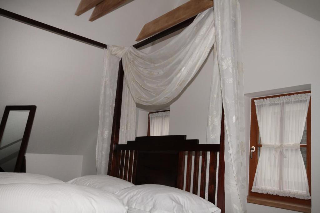 Hotel Bily Jednorozec Třeboň Cameră foto